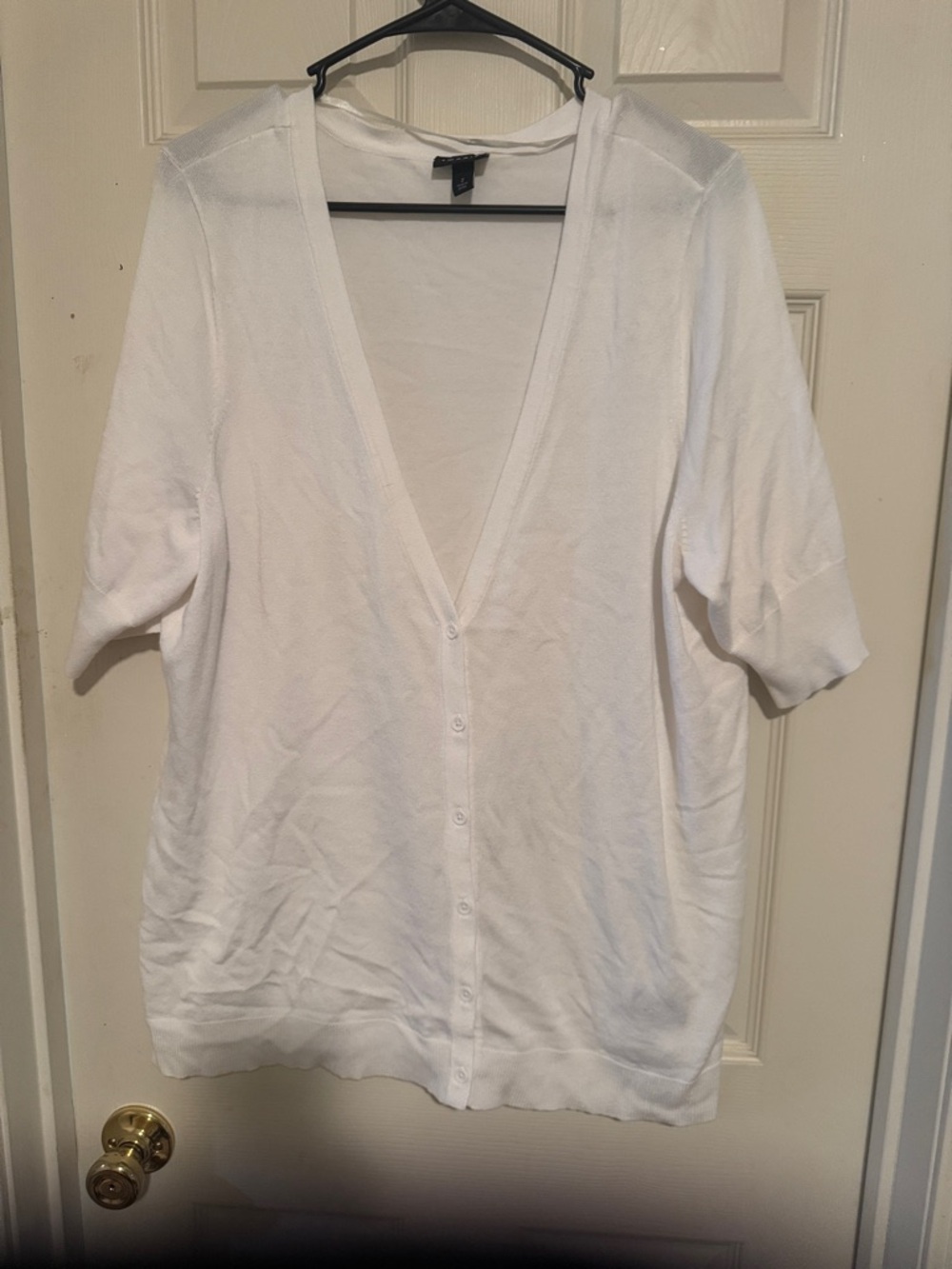 torrid White Short-Sleeve V-Neck short sleeve cardigan